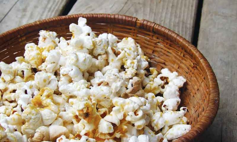RECIPE Powerhouse Popcorn with Garlic and Nutritional Yeast Azure
