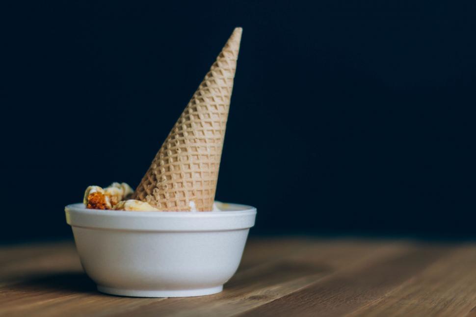 vanilla-ice-cream.jpg?auto=